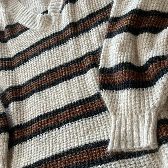 American Eagle Outfitters | Oversized Striped V-Neck Sweater - Picture 3 of 5